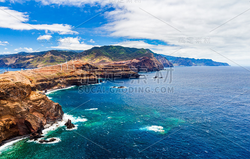 美丽的风景在蓬塔德圣洛伦索北海岸