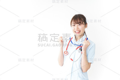 护士挥舞着拳头
