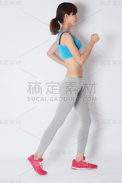 运动的女人