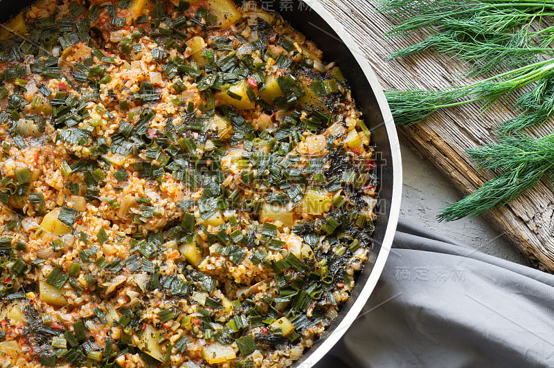 传统的土耳其食物dolma meal with stuffing