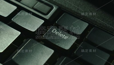 删除黑色电脑键盘背景和纹理上的TAB