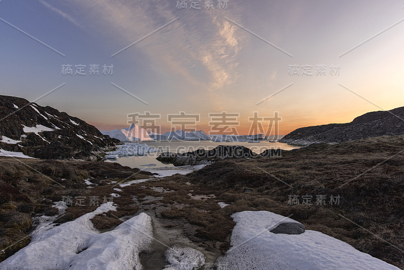 格陵兰岛北冰洋上的冰山