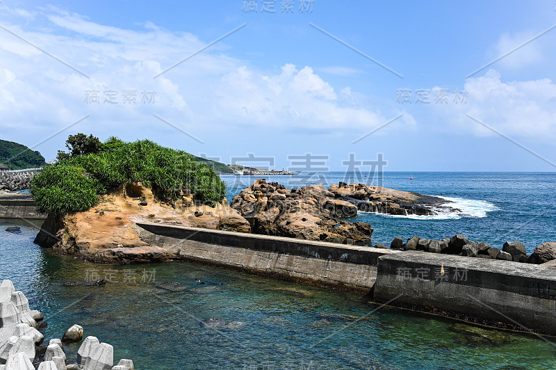 台湾新台北- 2019年9月14日:神澳海岸堤岸。