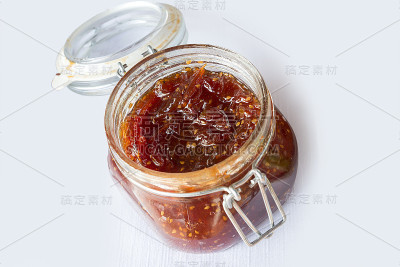 方形玻璃罐，无花果酱