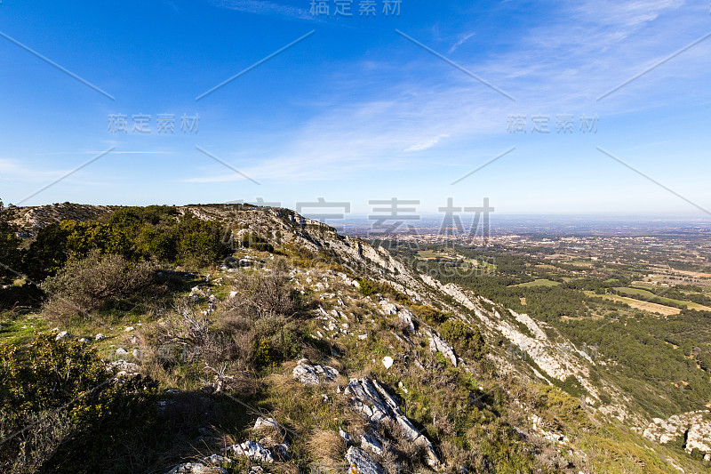 阿尔卑斯地区自然公园(法国)的科梅高原景观