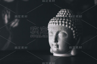 佛雕像