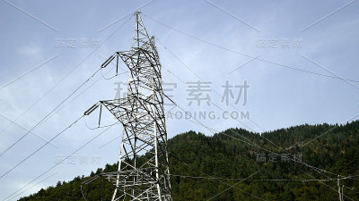 电塔与天空背景