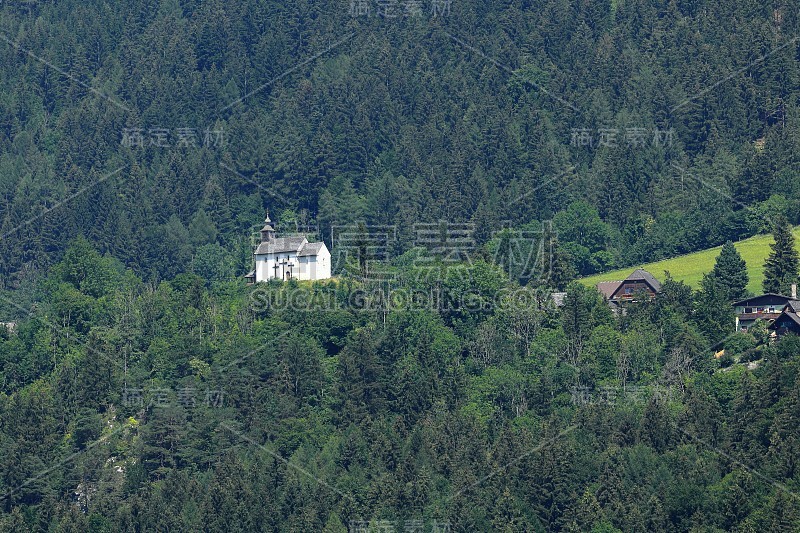 圣约翰教堂Pürgg村，阿尔卑斯山(Alpes, Alps, Alpi, Alps, Alpe)，斯