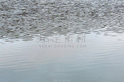 表面的水