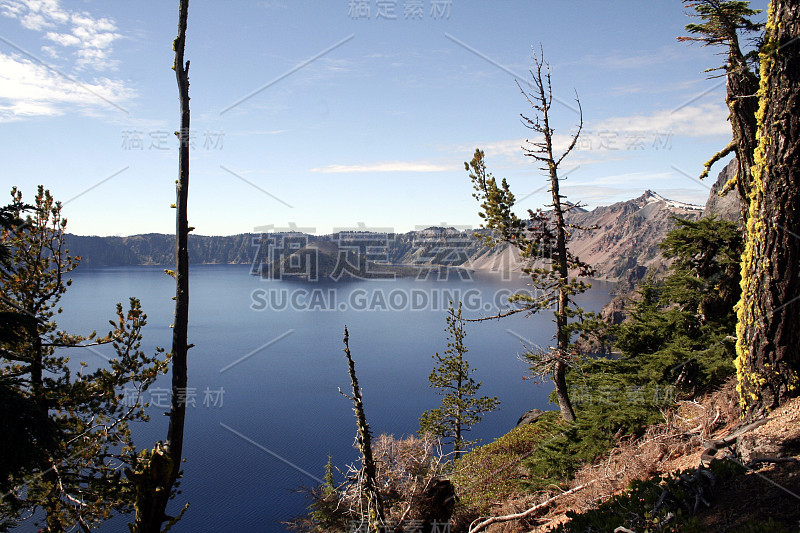 美国俄勒冈州火山口湖国家公园的巫师岛