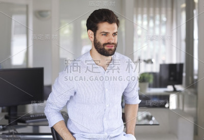 年轻的金融助手