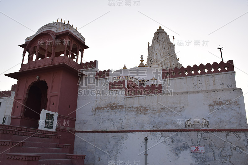 印度拉贾斯坦邦比卡内尔的Bhandasar Jain寺庙的外观