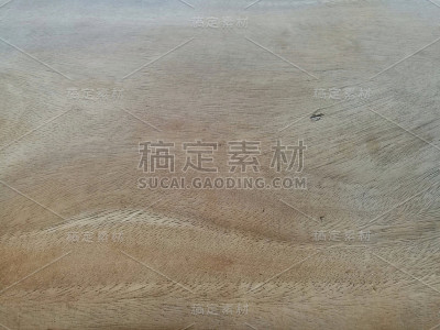 近距离的旧木桌表面。