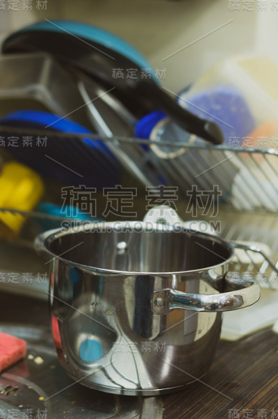 金属罐