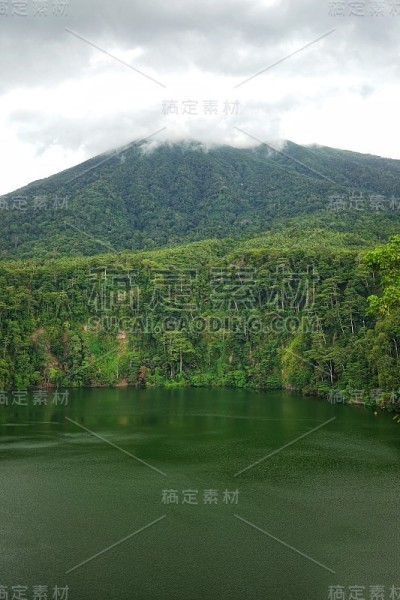 Ngade湖