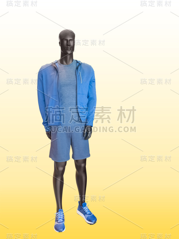 男性人体模型穿着衣服运动结束休息