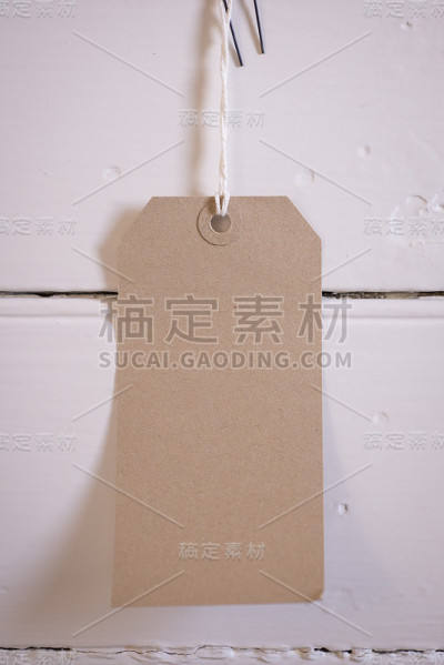 棕色的标签