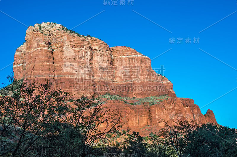 亚利桑那州塞多纳的红岩丘景观