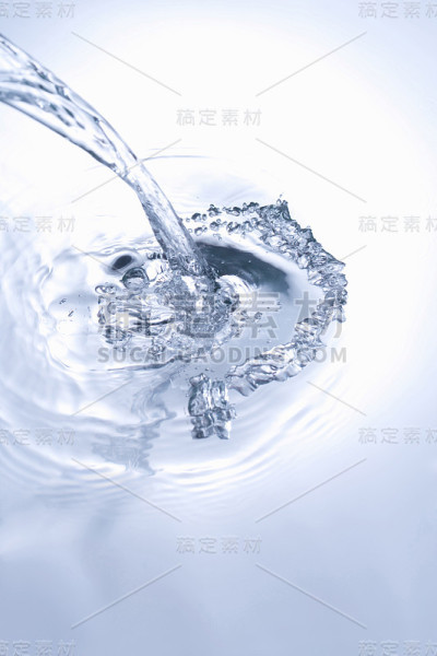 水