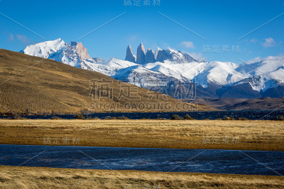 南智利巴塔哥尼亚Torres del Paine的景观