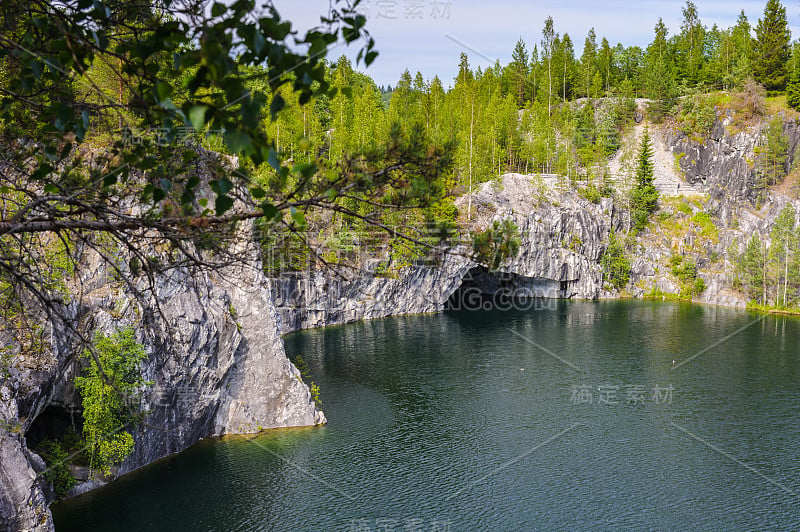 美丽的河流，岩石和其他自然景观