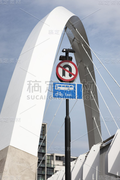 不准掉头:格拉斯哥斜眼桥
