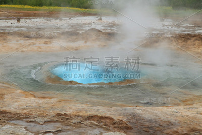 冰岛的 Strokkur Geysir