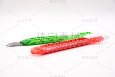 文具-锋利的新刀具刀