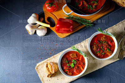 墨西哥辣牛肉配豆