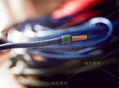 电气设备。电力电缆