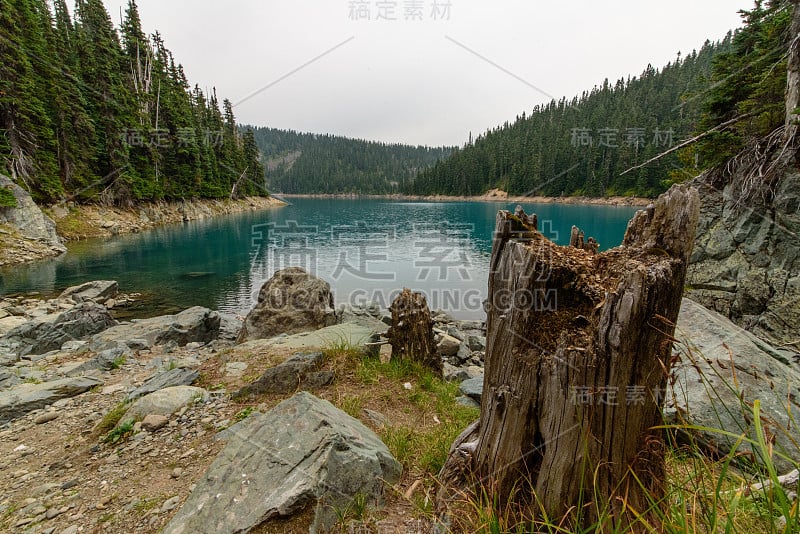 碎石溪步道穿越加里波第湖I