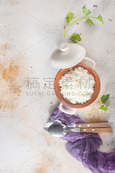 煮熟的米饭