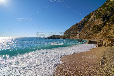 凯法洛尼亚岛的佩塔尼海滩