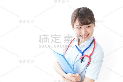 微笑的年轻护士