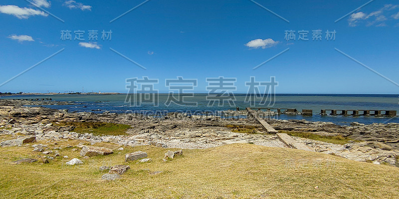 从兰布拉看蒙得维的亚海岸的美丽风景。