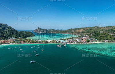 皮皮岛鸟瞰图，这些岛屿是泰国甲米省的一部分。