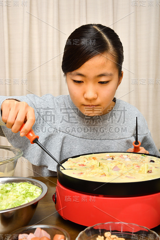 日本女孩喜欢章鱼馅饼派对