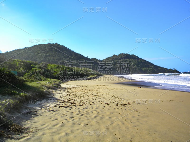 海滩阳光和大海