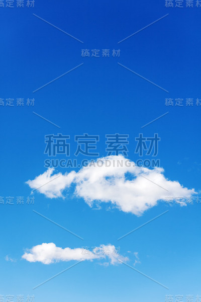 飞机和云