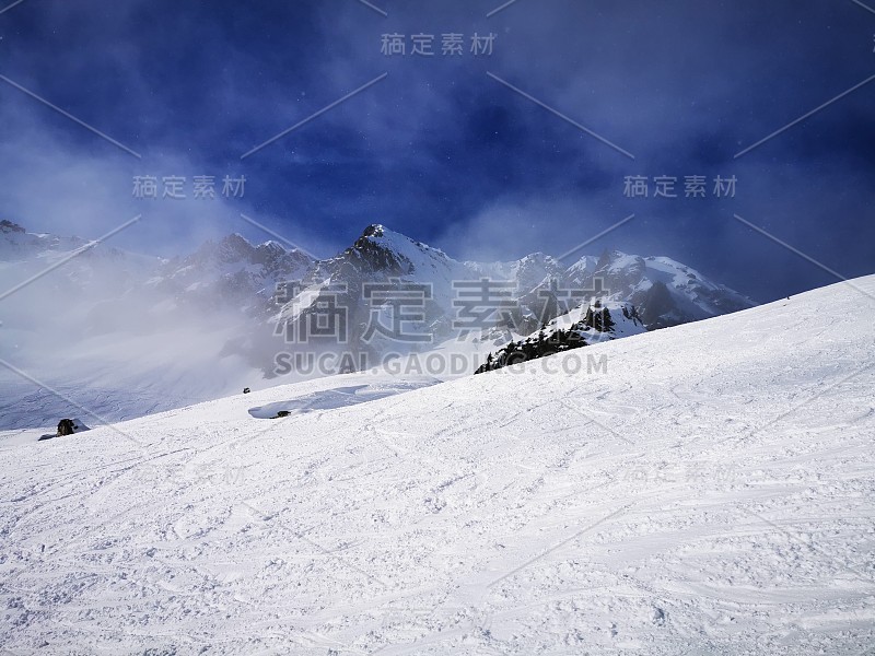 法国夏蒙尼，勃朗山，高山，滑雪，滑雪板，旅游，旅游，度假，美丽的雪冬天