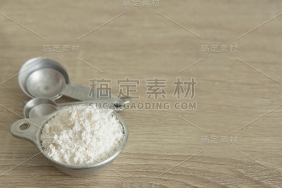 量杯面粉