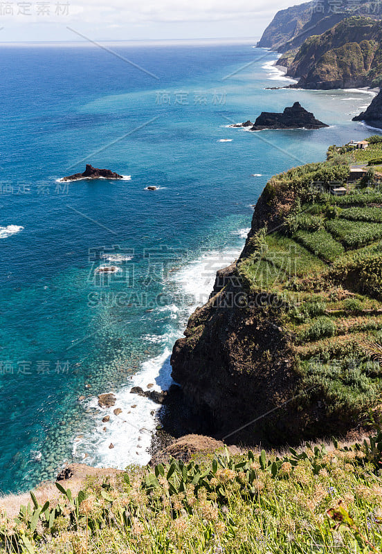 葡萄牙马德拉北部海岸的视角