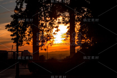 日落与云