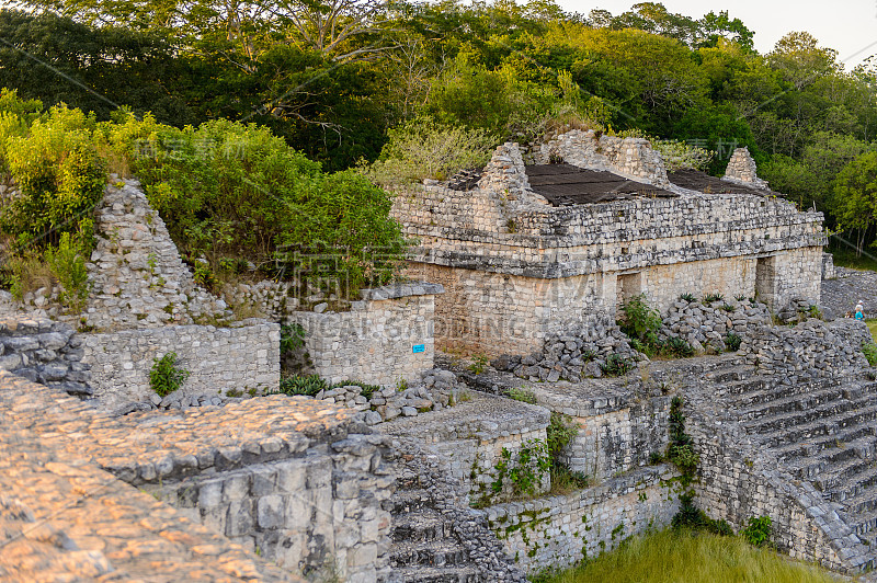 墨西哥尤卡坦半岛的提莫松，尤卡坦半岛玛雅考古遗址Ek' Balam建筑群的一部分。从前古典时期到后古