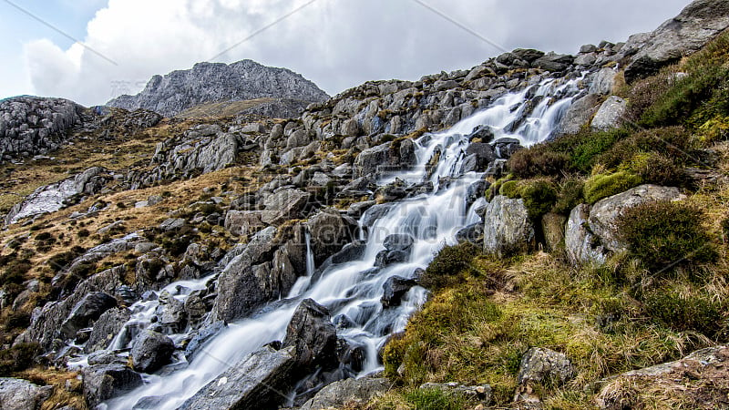 北威尔士的Tryfan Snowdonia