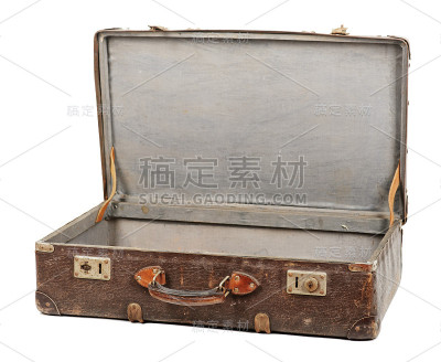 白色背景上孤立的旧行李箱