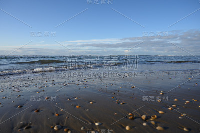 荷兰景观，在荷兰Castricum aan Zee附近的北海沙滩，退潮时