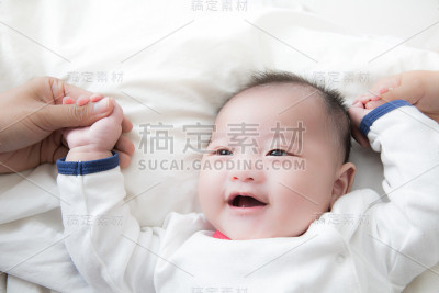 微笑的男孩