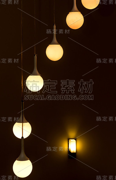 美丽的复古照明装饰建筑内部