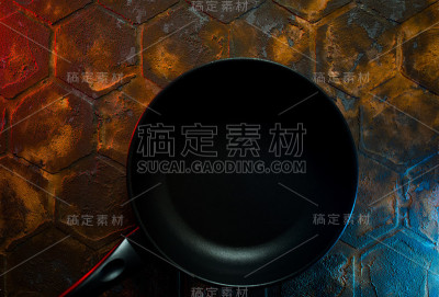 空着地方放菜单的烤盘